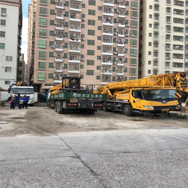 2、无锡8吨吊车租赁等级多少钱?
