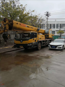 南阳吊车出租公司两家