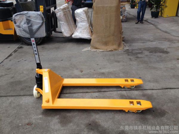 2、仓储叉车的使用范围有哪些?