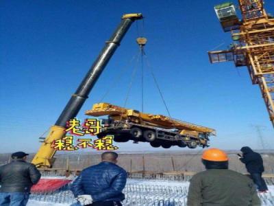 徐工12吨吊车百公里油耗？东风底车四通12吨吊车参数？